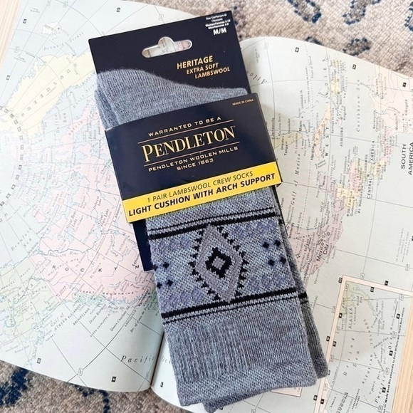 Pendleton NWT UNISEX Heritage Blue Light Cushion Moisture Wicking Soft Lambswool - Picture 1 of 6